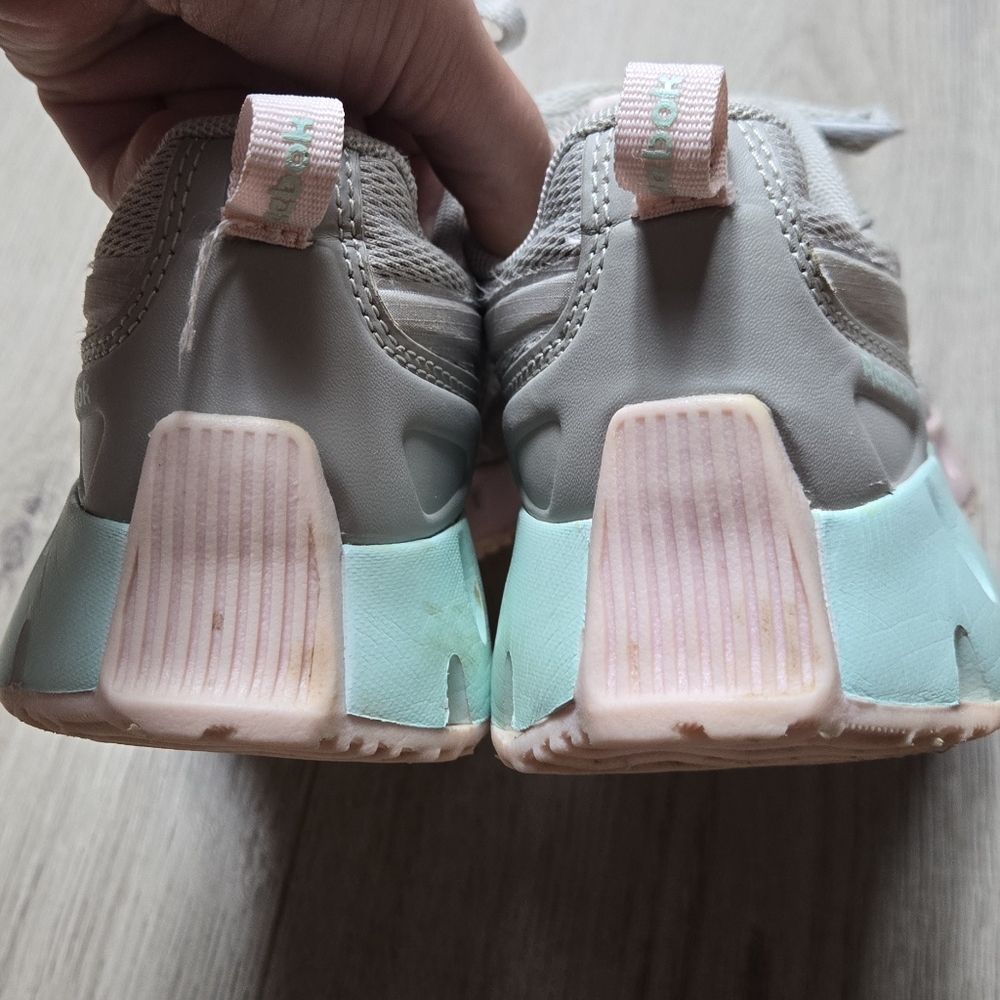 Reebok Kids Zig Dynamic Pastel Tennis Shoes Size 2 Girls - Picture 5 of 7